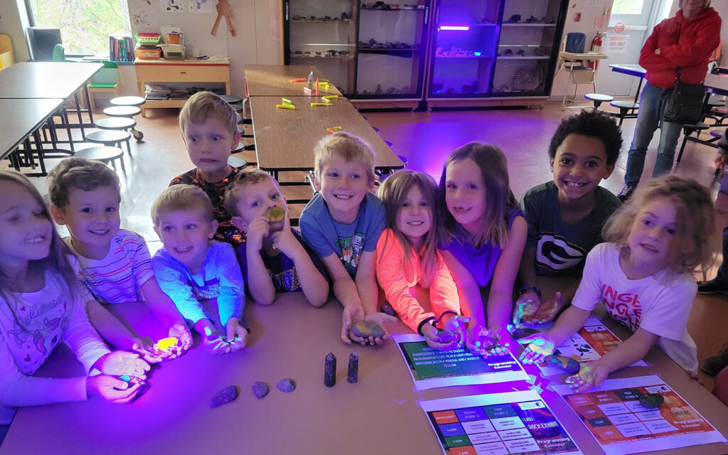 children-party-group